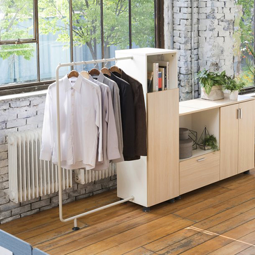 리바트하움 행거장(옷걸이장)