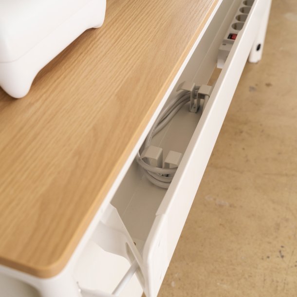 오피스원 일반형 책상+수평 배선 덕트 패키지