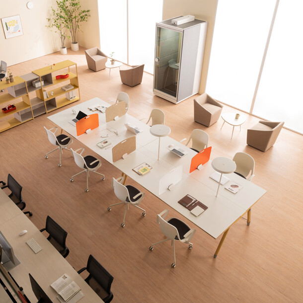 볼루토 커뮤니티 테이블