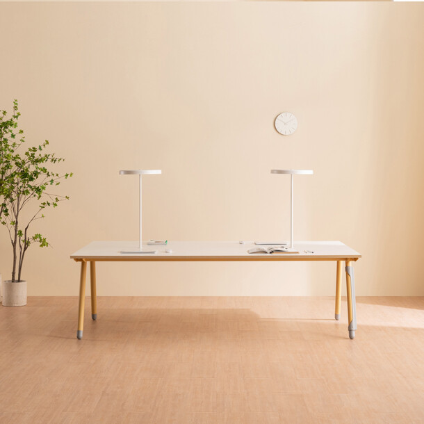 볼루토 커뮤니티 테이블