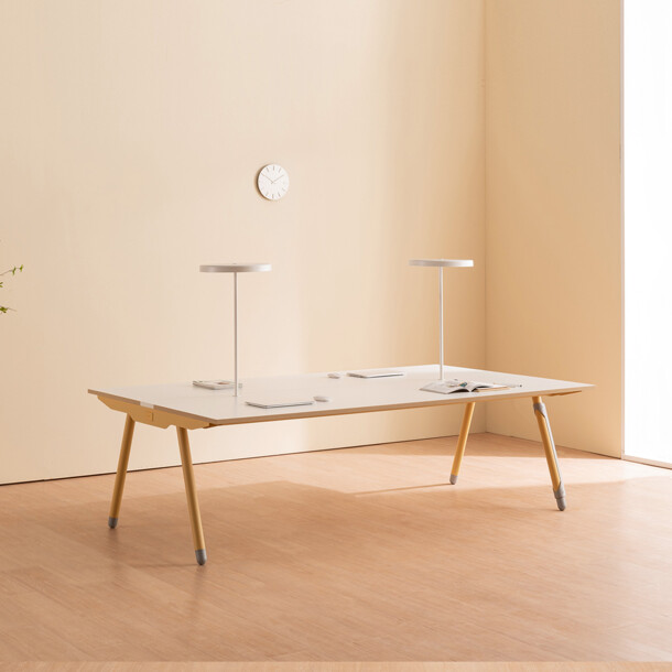 볼루토 커뮤니티 테이블