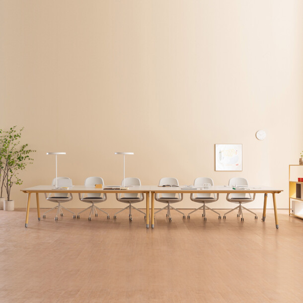 볼루토 커뮤니티 테이블